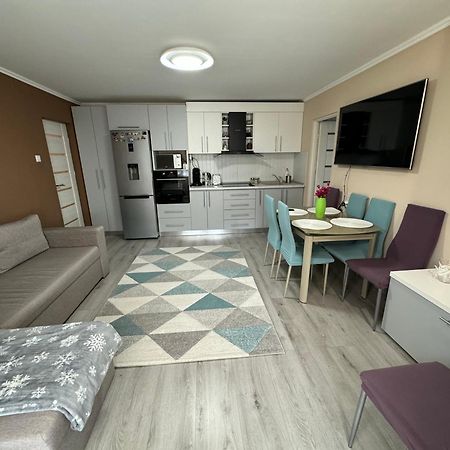 Maya Home Oradea Exterior foto