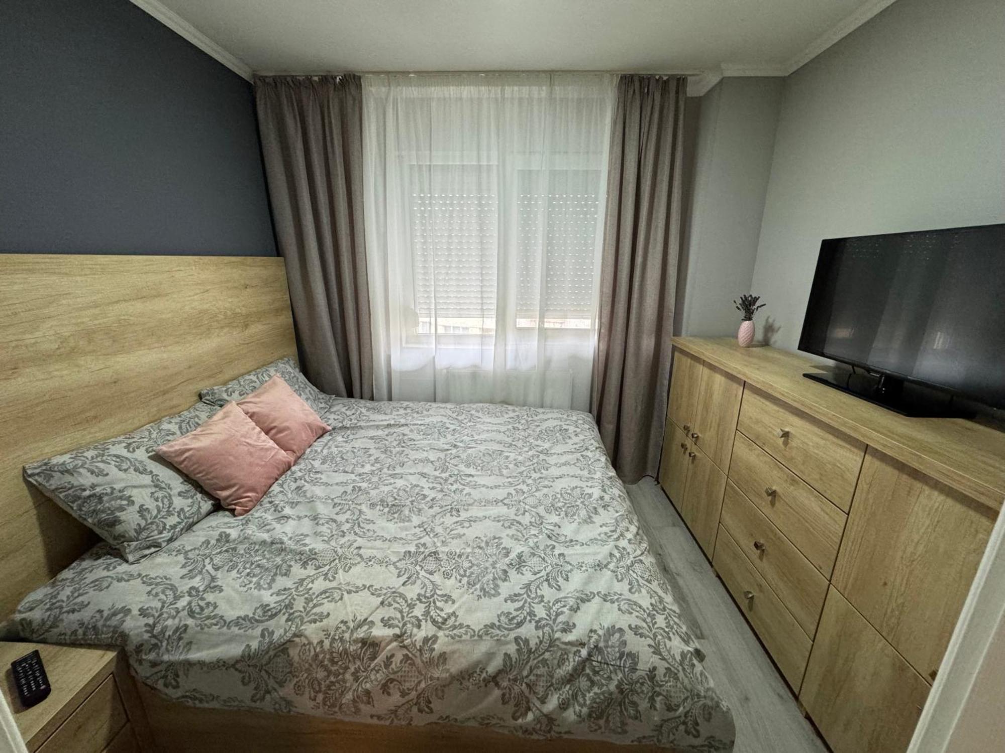 Maya Home Oradea Exterior foto